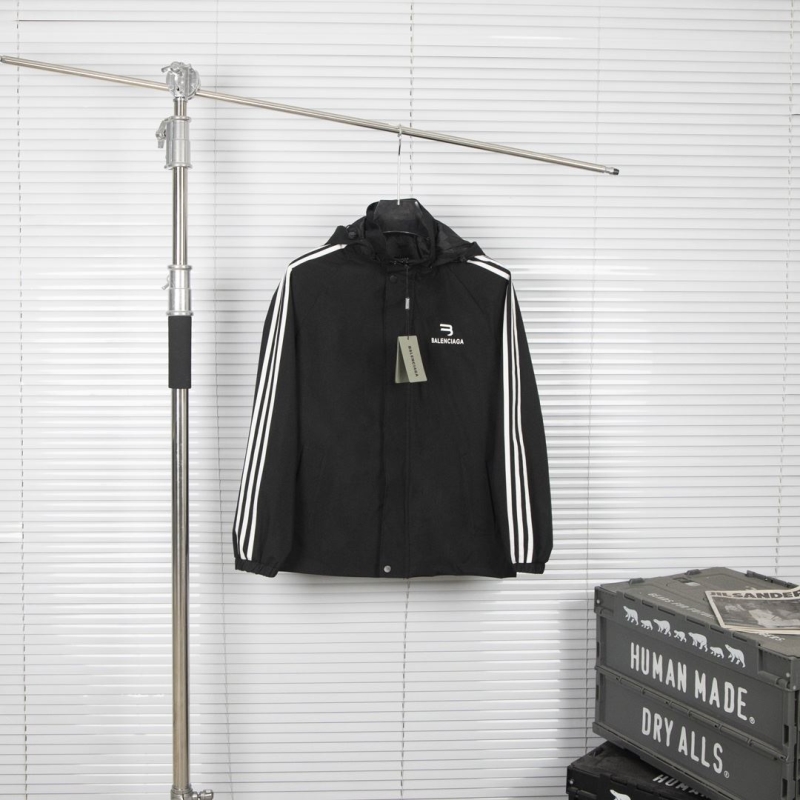 Ba*len*cia*ga coats